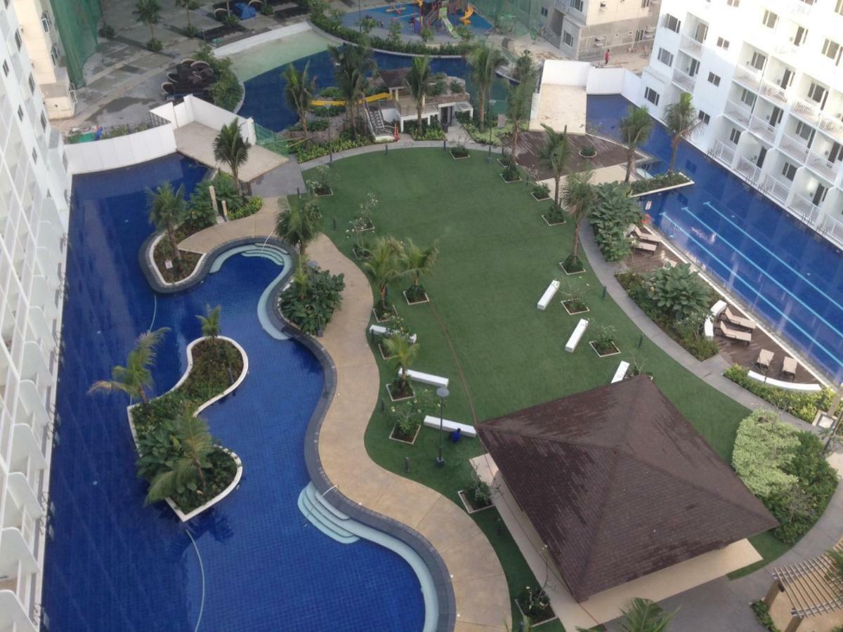 Shore Residences MOA Manila Exterior foto