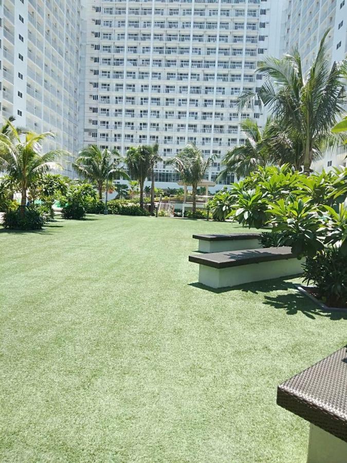 Shore Residences MOA Manila Exterior foto