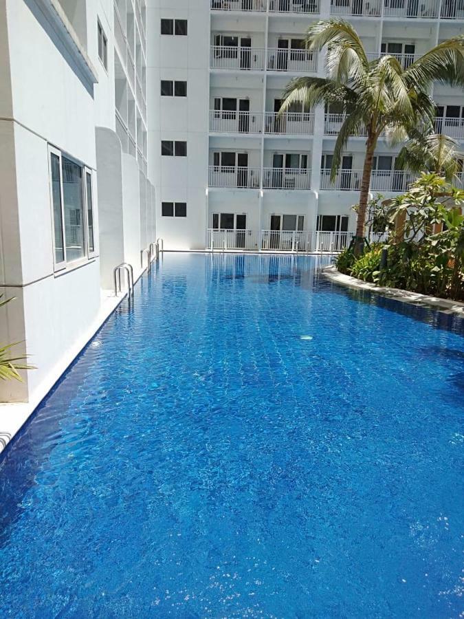 Shore Residences MOA Manila Exterior foto